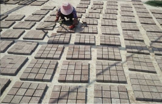Red Porphyry Cobble Setts