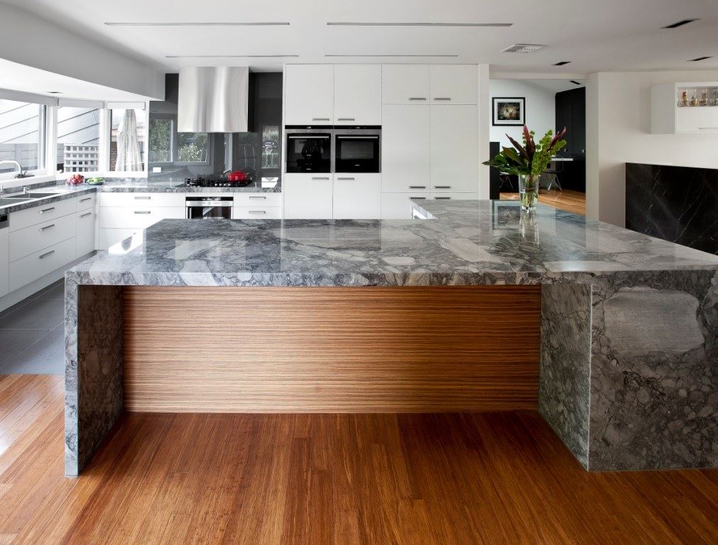 kitchen top.jpg