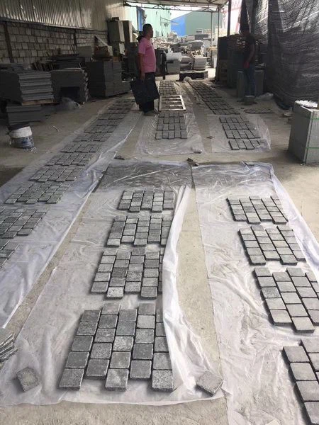 Ken Black offset paving cobblestone