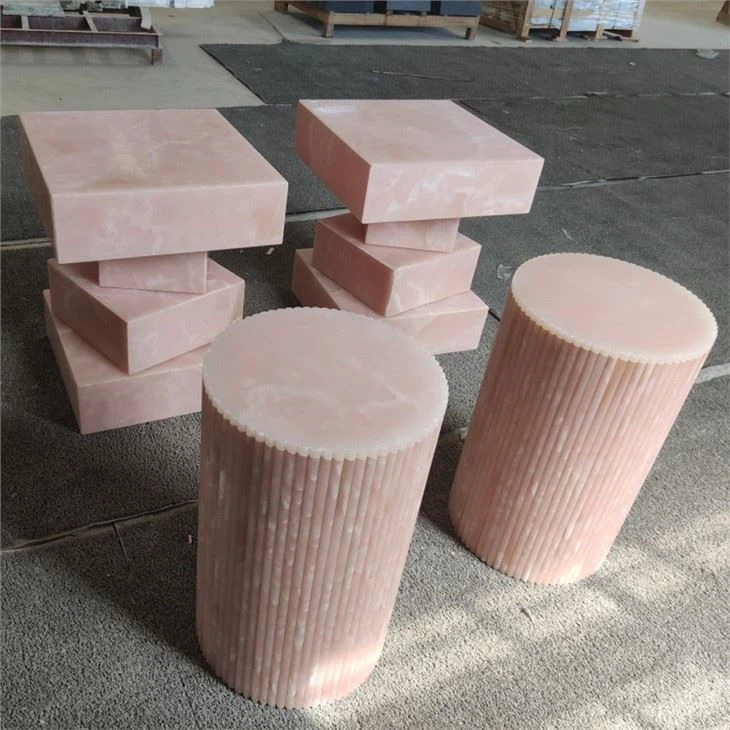 Rodapé da lâmpada rosa ônix